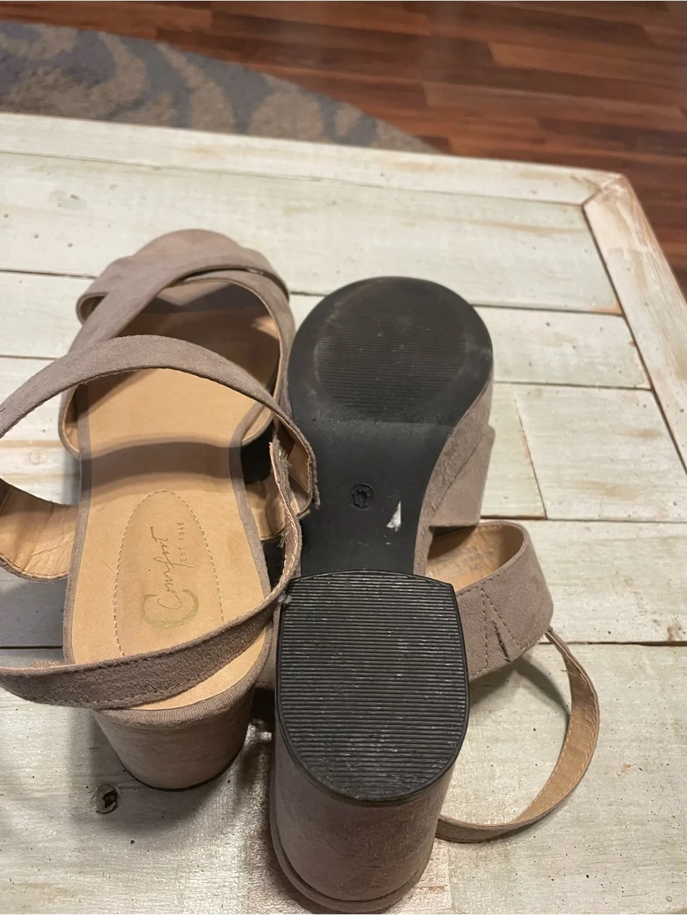 N/A stylish taupe